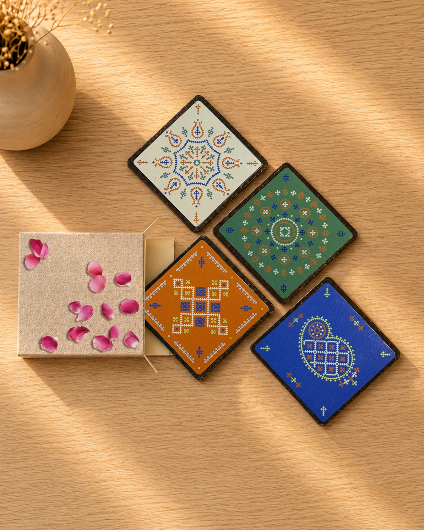 Kutchhi Coasters
