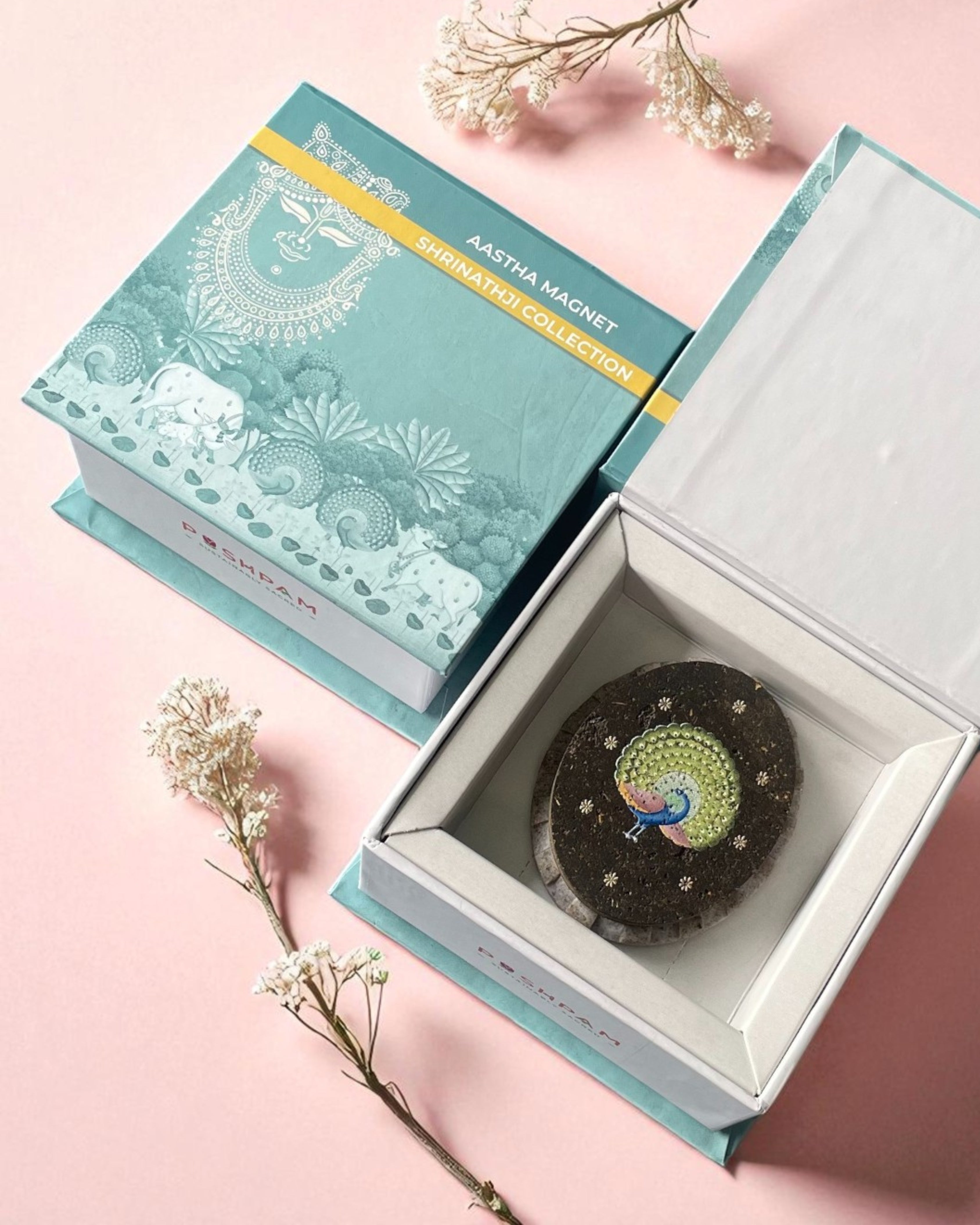 ASTHA MAGNET - Peacock (Oval)