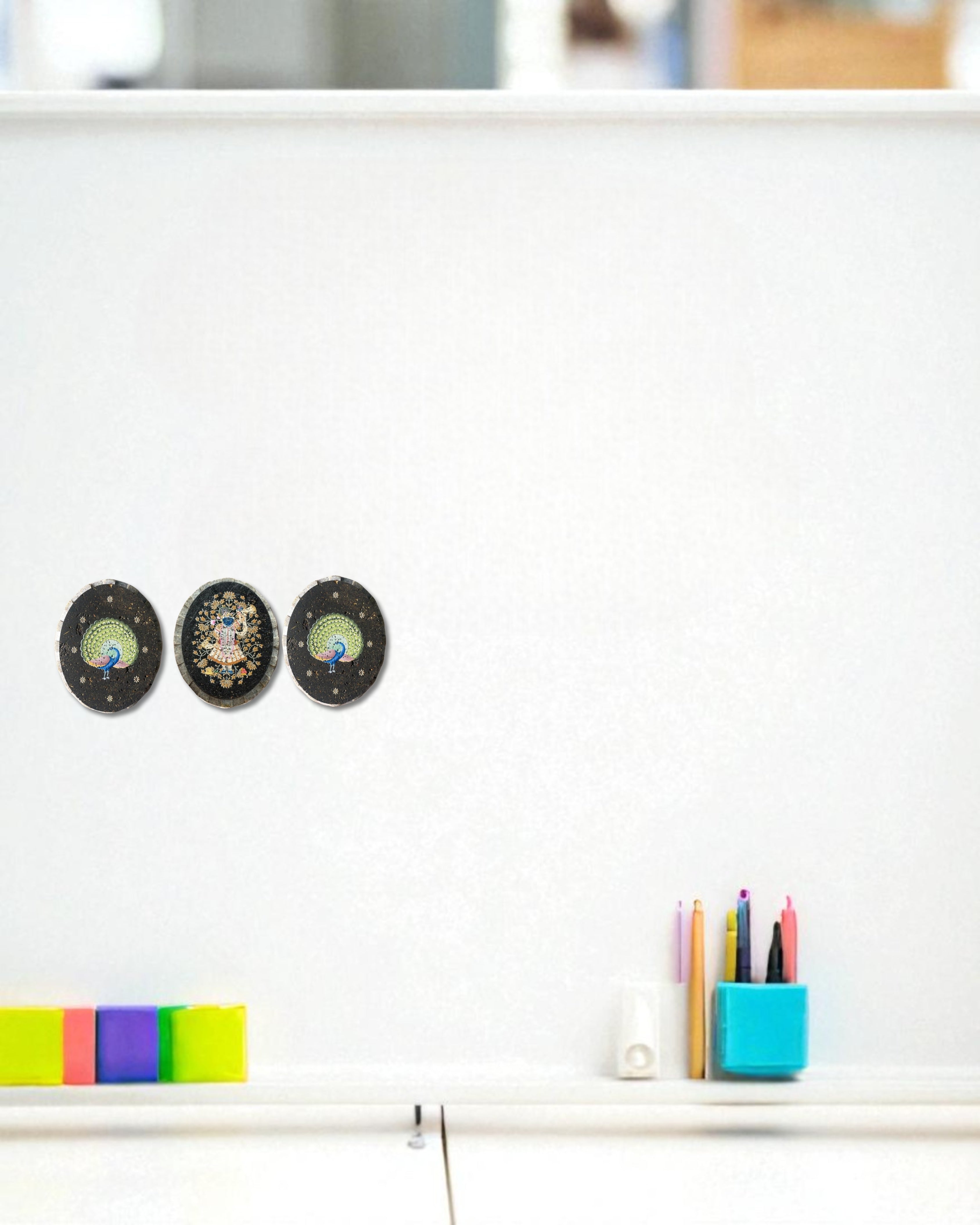 AASTHA MAGNET - Set of Purna Chhavi and Peacock (Oval)