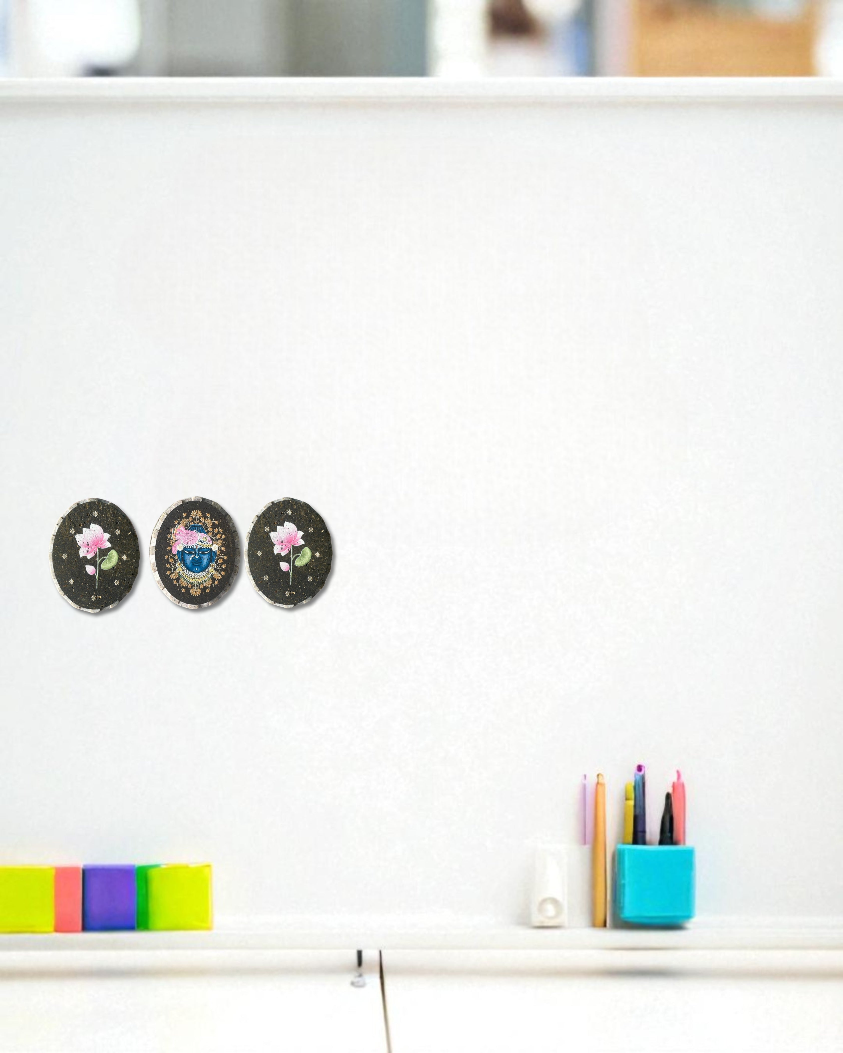 AASTHA MAGNET - Set of Mukharvind and Lotus (Oval)