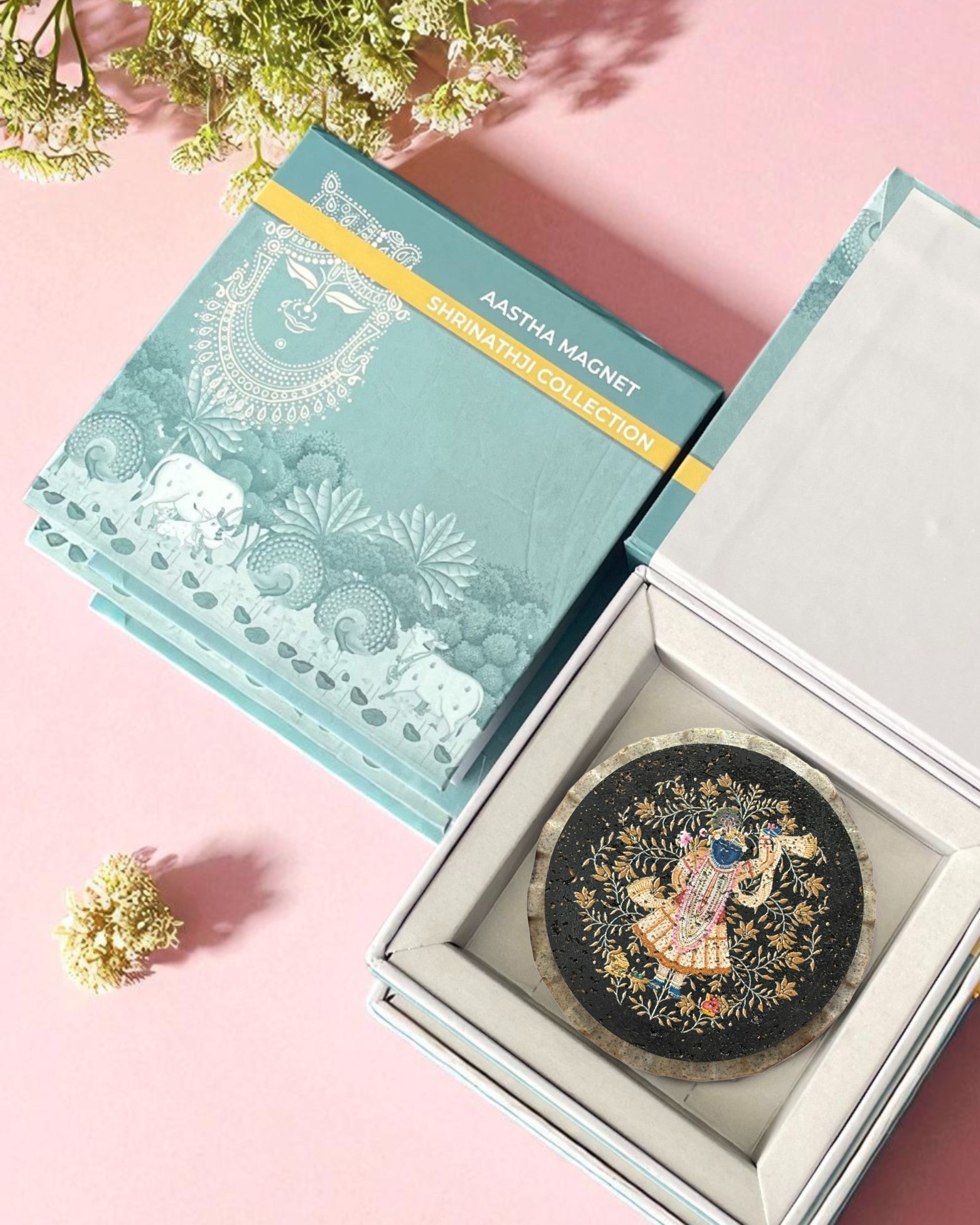 AASTHA MAGNET - Set of Purna Chhavi and Lotus (Circle)