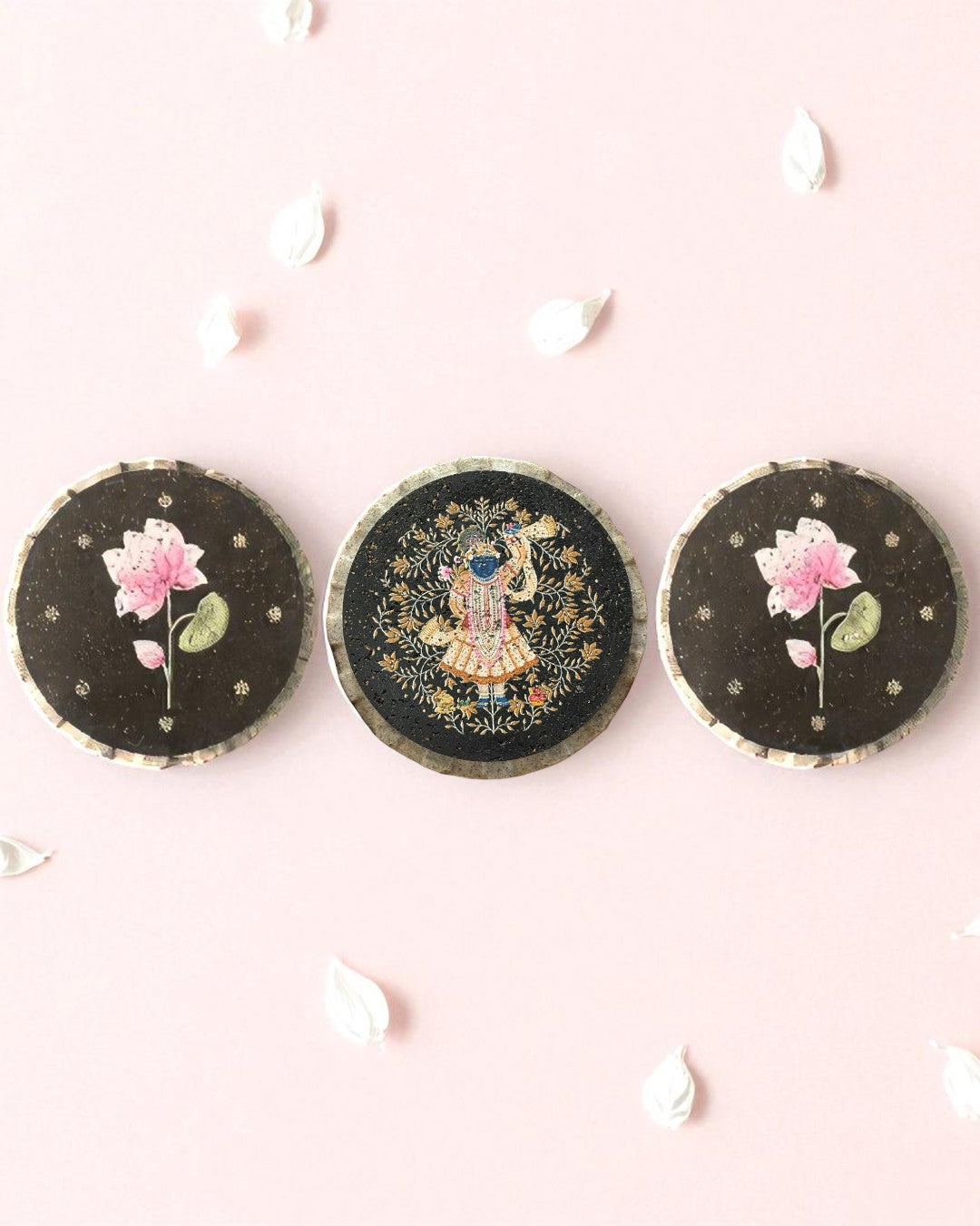 AASTHA MAGNET - Set of Purna Chhavi and Lotus (Circle)