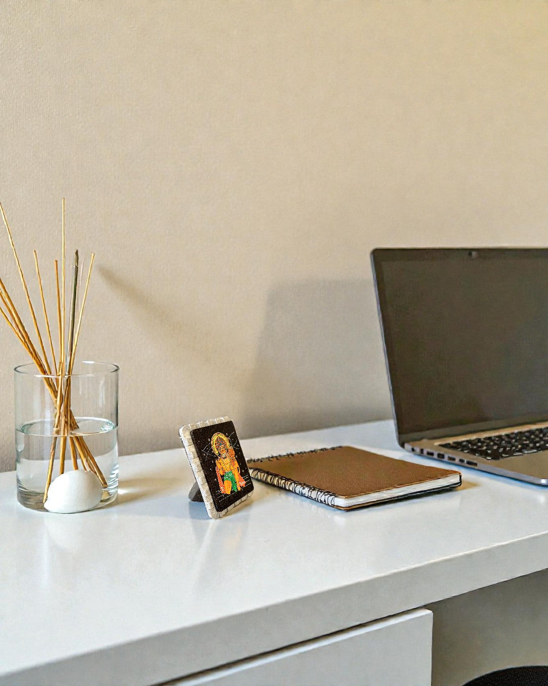 PRASAAD MUDRIKA - Hanumanji Blessing Posture (Rectangle) - On the desk