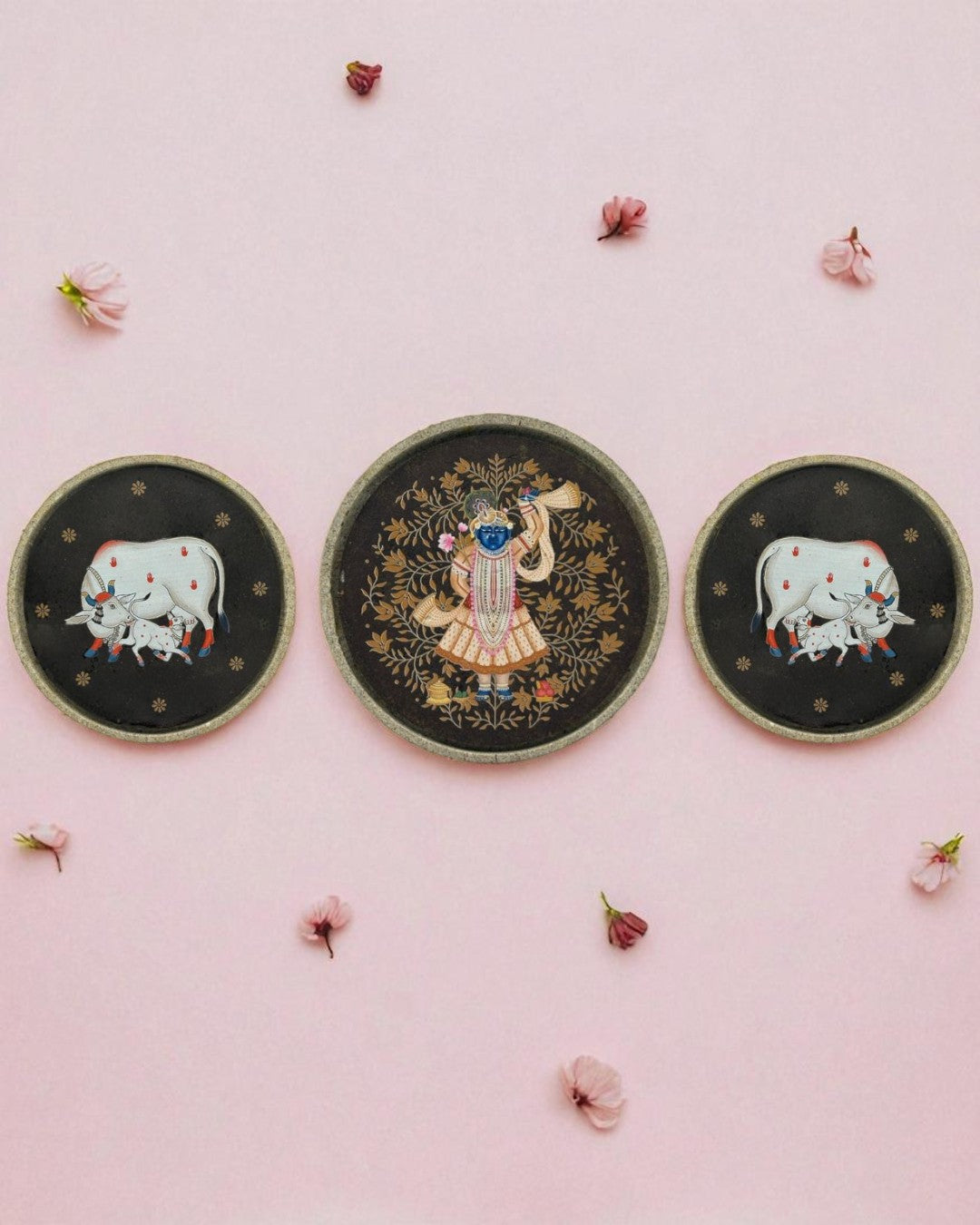 SUSHOBHAN THALI - Set of Purna Chhavi (25 cm) and Cows (18.5 cm)