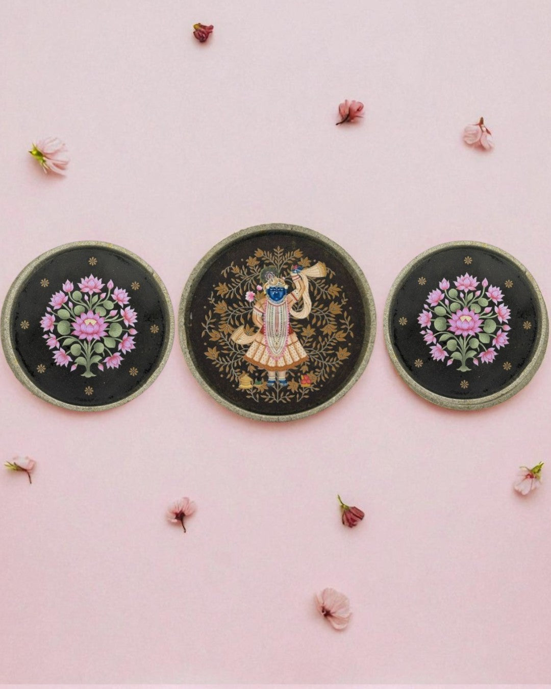 SUSHOBHAN THALI - Set of Purna Chhavi (25 cm) and Lotus (18.5 cm)