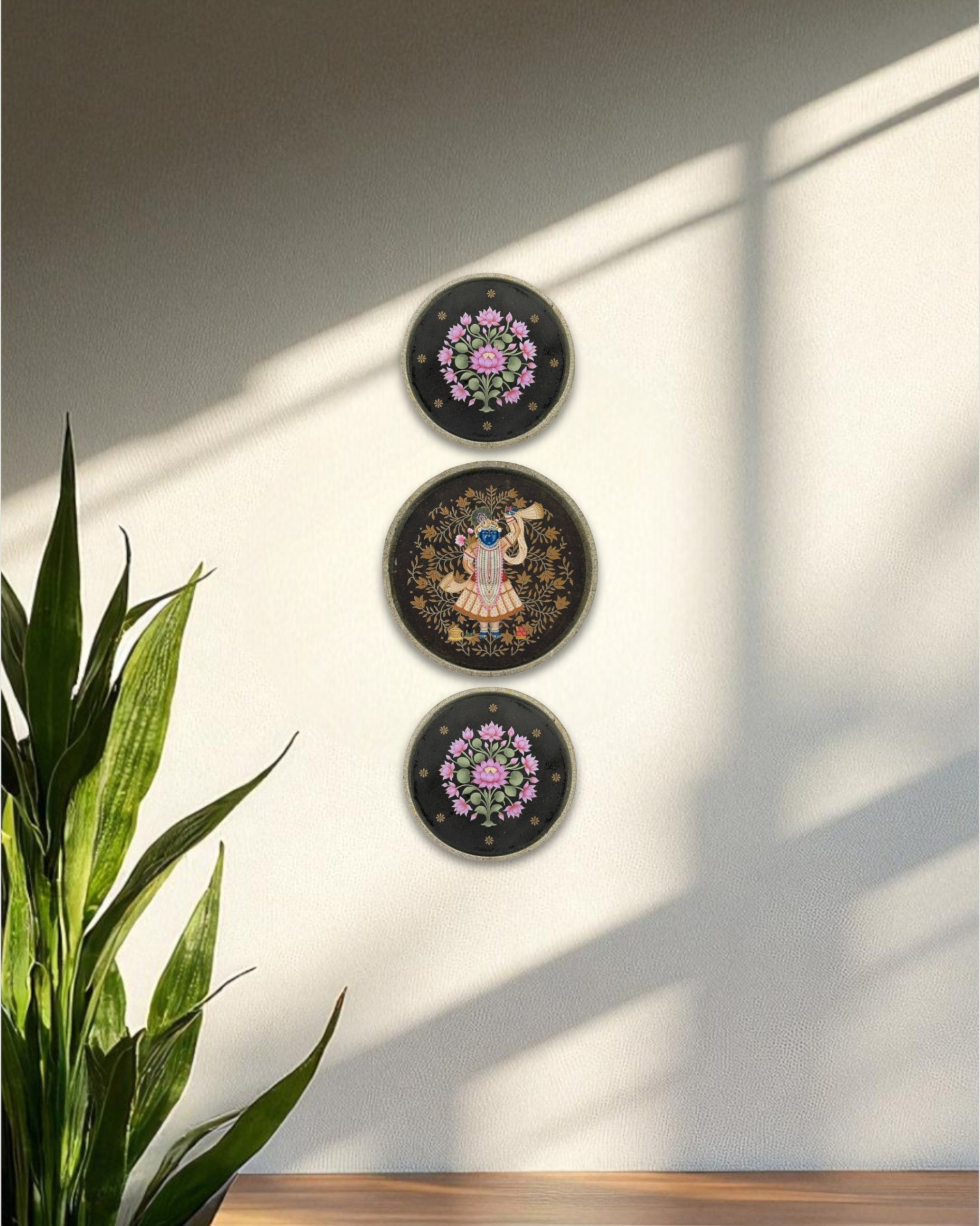 SUSHOBHAN THALI - Set of Purna Chhavi (25 cm) and Lotus (18.5 cm)