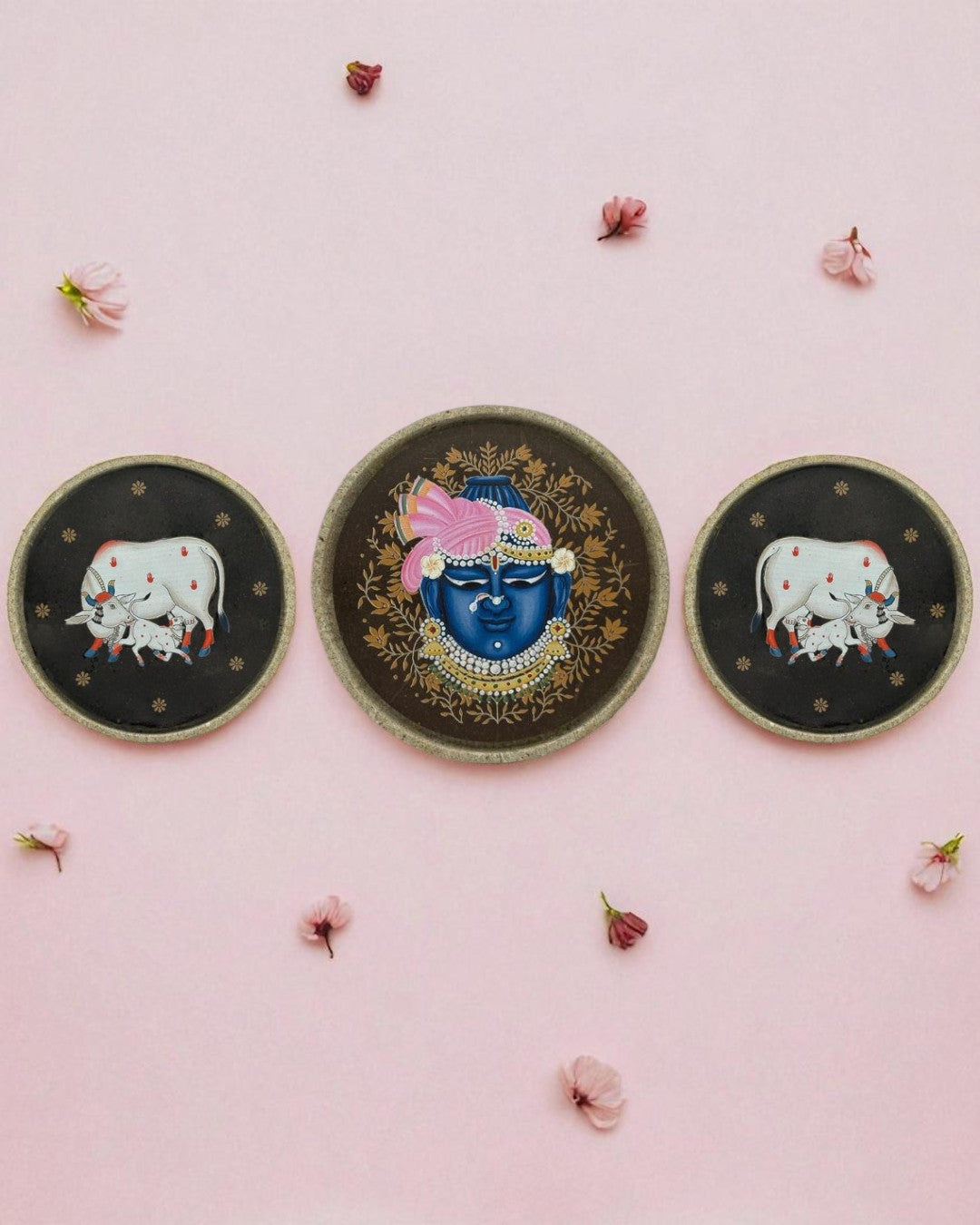 SUSHOBHAN THALI - Set of Mukharvind (25cm) and Cows (18.5 cm)