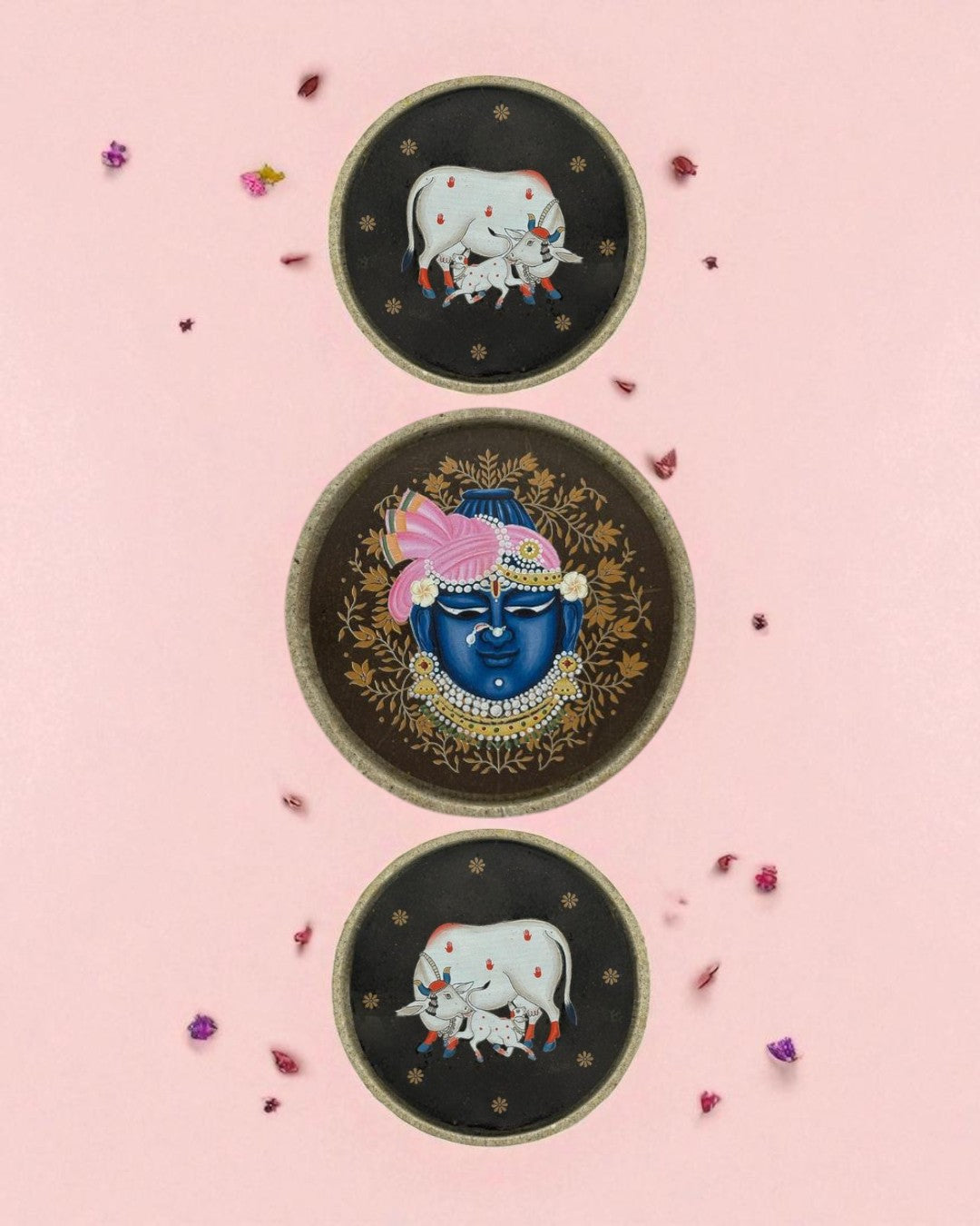 SUSHOBHAN THALI - Set of Mukharvind (25cm) and Cows (18.5 cm)