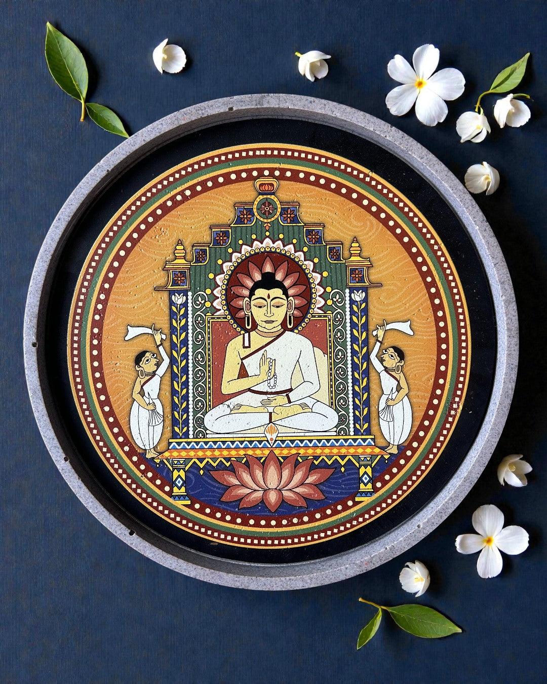 SUSTAINABLE MAHAVIR SWAMI DECOR PLATE - 18.5 cm