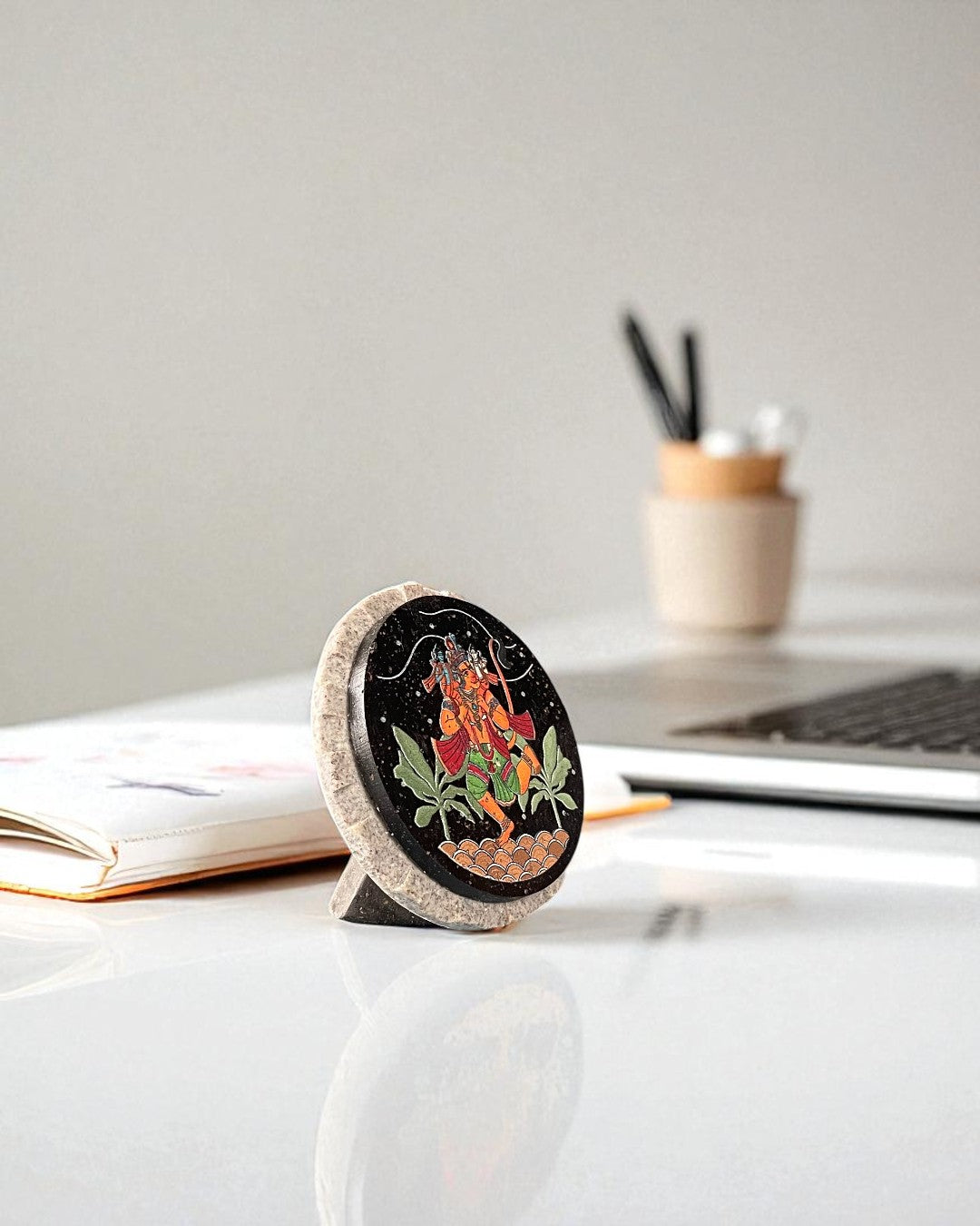 PRASAAD MUDRIKA - Hanumanji with Shri Ram and Lakshman (Circle)