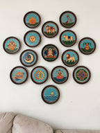 Jain 14 Swapna decor plate set with Mahavir Swami wall arrangement featuring auspicious dream symbols