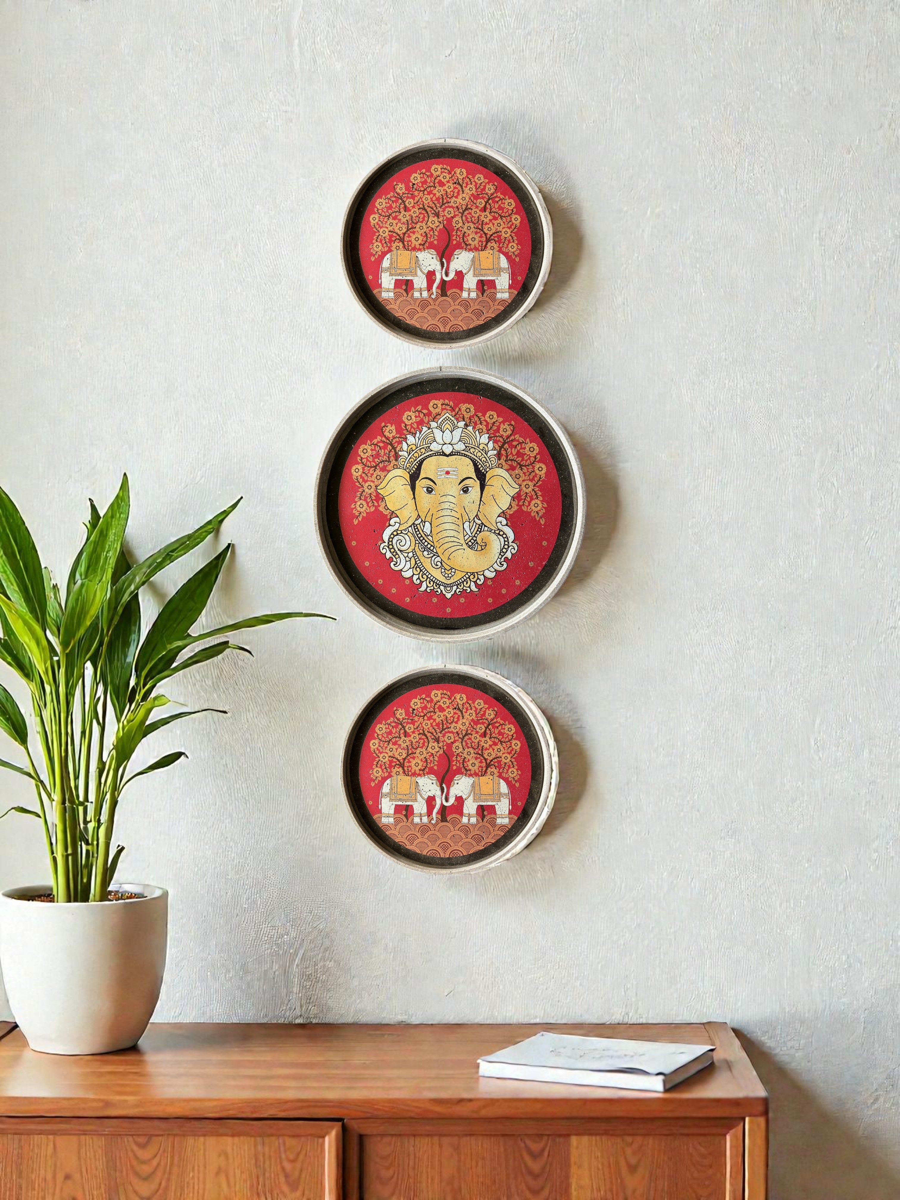 SUSHOBHAN THALI - Set of Gajanana (25 cm) & Elephant Motif (18.5 cm)